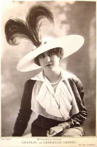 Chanel hat from Les Modes 1912.jpg