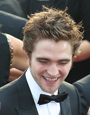 Robert Pattinson 2009 Oscars.jpg