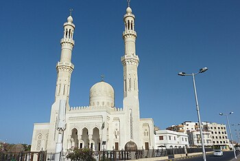 Abd Al-Mun'im Riyad Mosque in Hurghada6.jpg